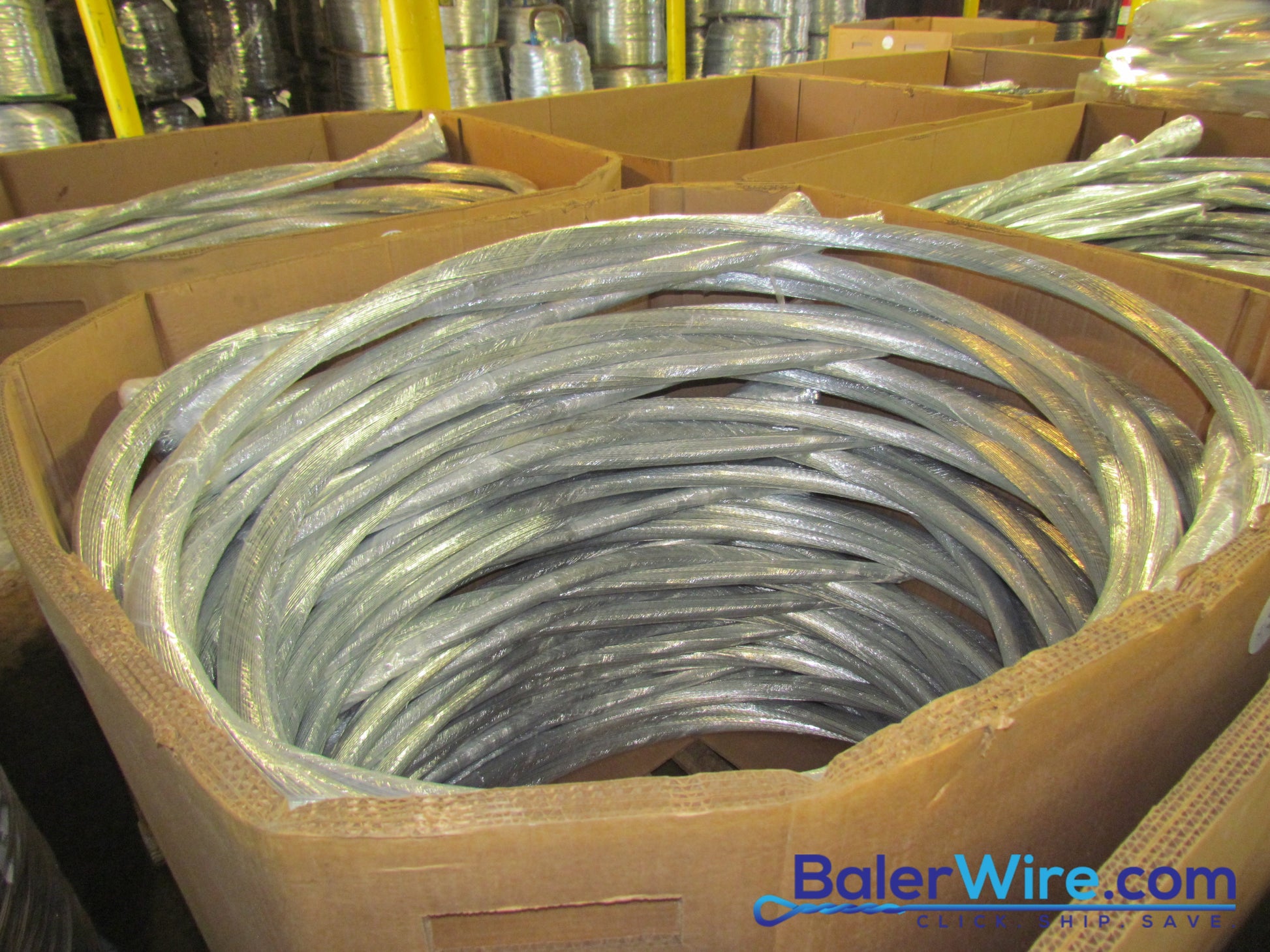 12 Gauge x 18 Feet Galvanized Single Loop Bale Ties - PALLET OF 30 BUNDLES! - BalerWire.com